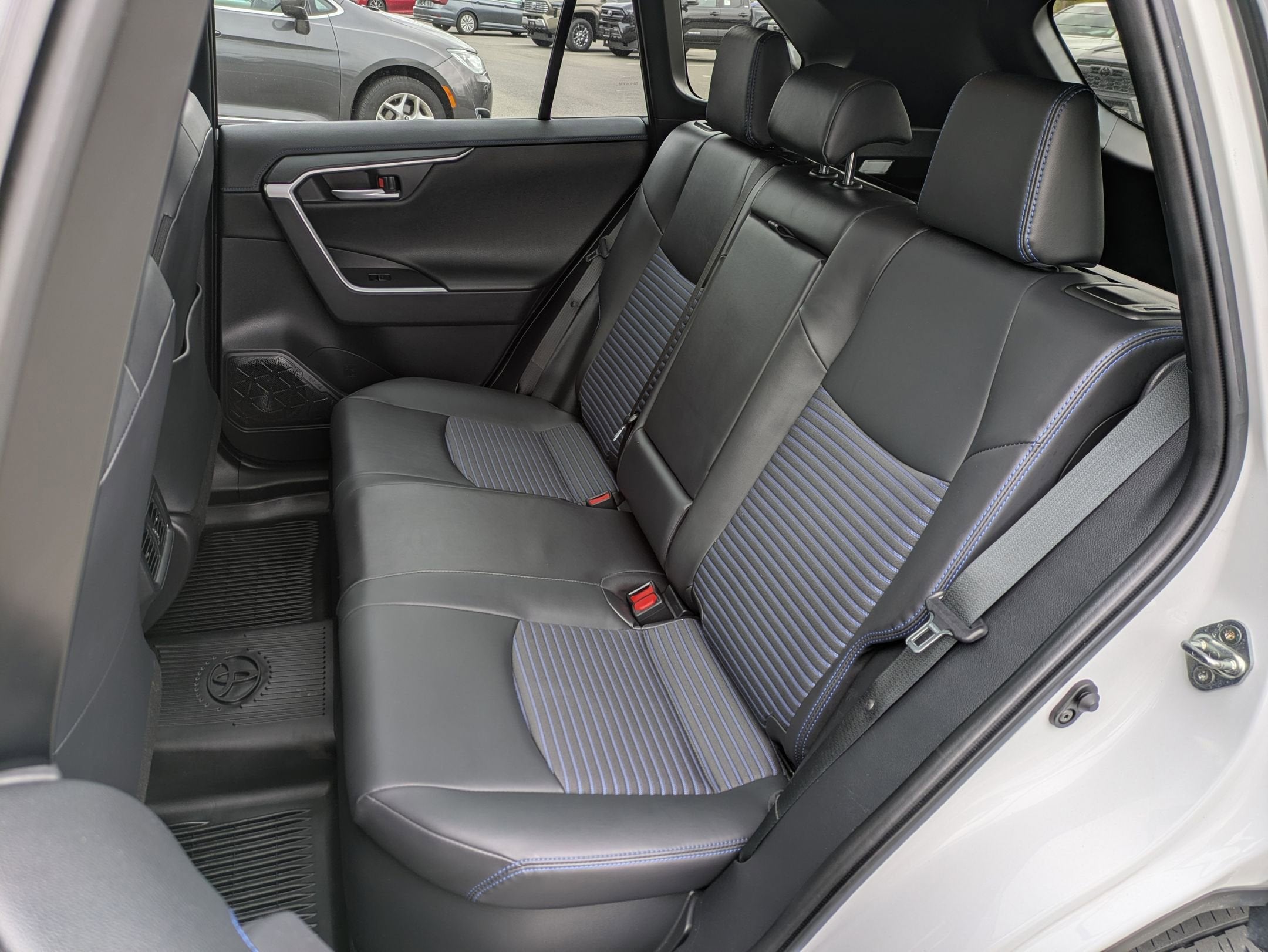 2025 Toyota RAV4 Hybrid XSE