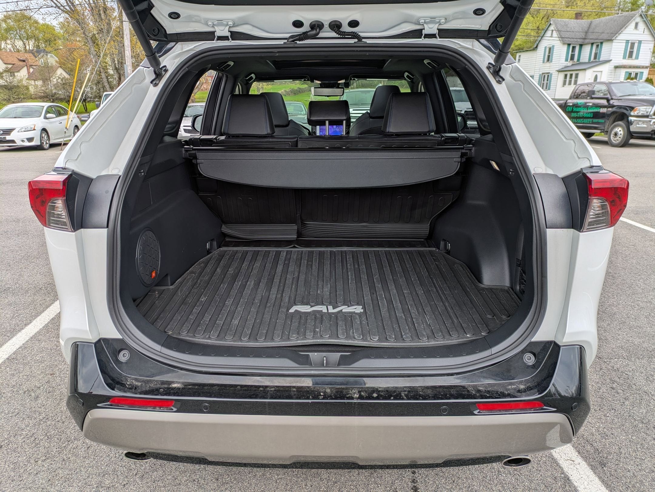 2025 Toyota RAV4 Hybrid XSE