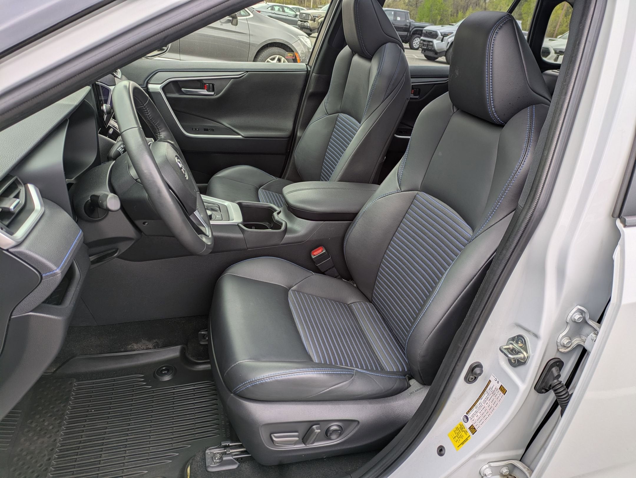 2025 Toyota RAV4 Hybrid XSE