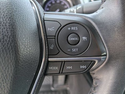 2020 Toyota Camry Hybrid XLE