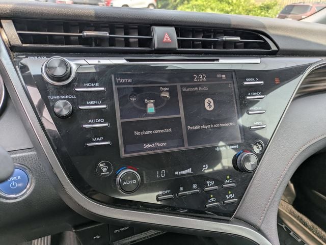 2020 Toyota Camry Hybrid XLE