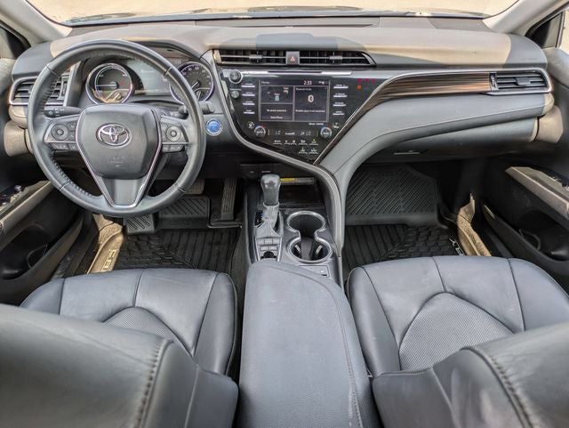 2020 Toyota Camry Hybrid XLE