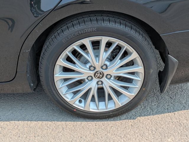 2020 Toyota Camry Hybrid XLE