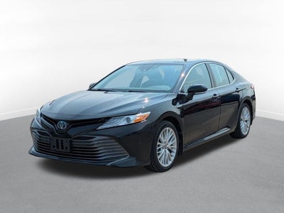 2020 Toyota Camry Hybrid XLE