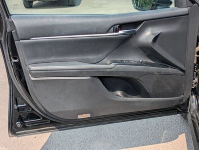 2020 Toyota Camry Hybrid XLE