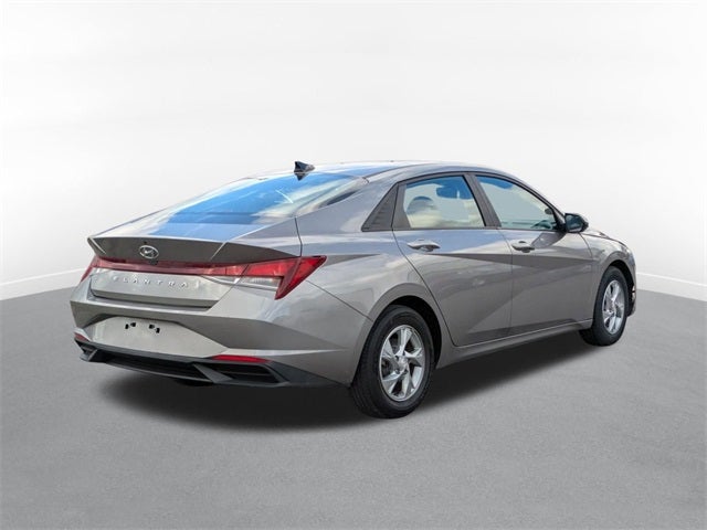 2021 Hyundai Elantra SE