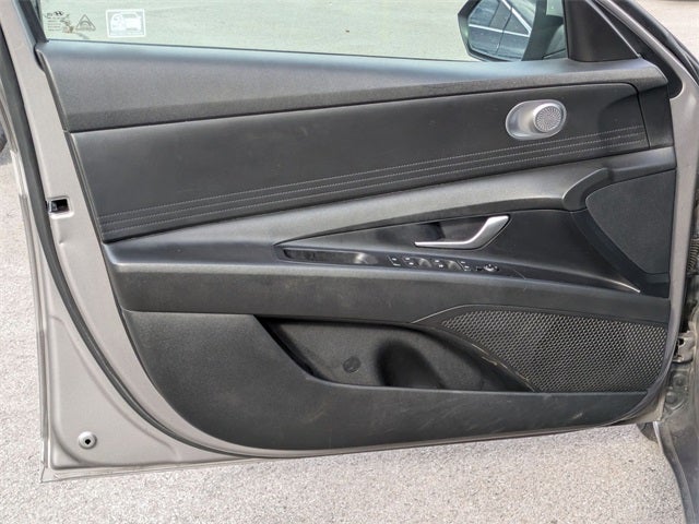 2021 Hyundai Elantra SE