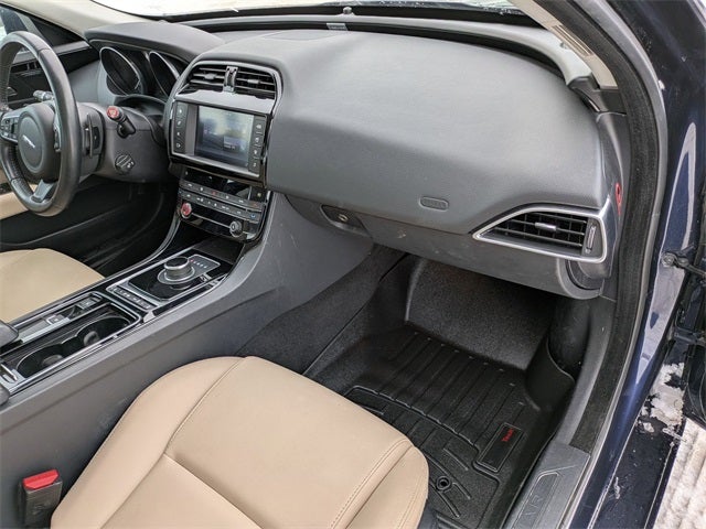 2018 Jaguar XE 25t Premium