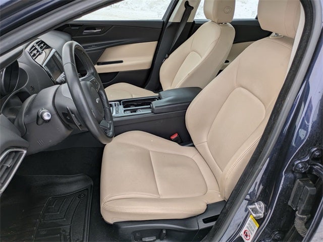 2018 Jaguar XE 25t Premium