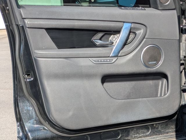 2023 Land Rover Discovery Sport SE