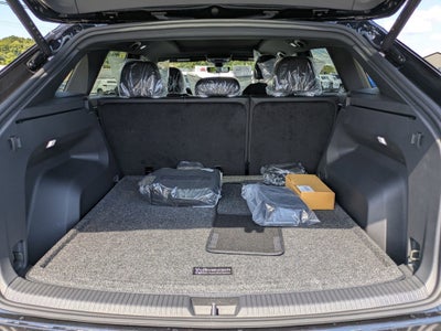 2026 Volkswagen Atlas Cross Sport 2.0T SEL R-Line Black