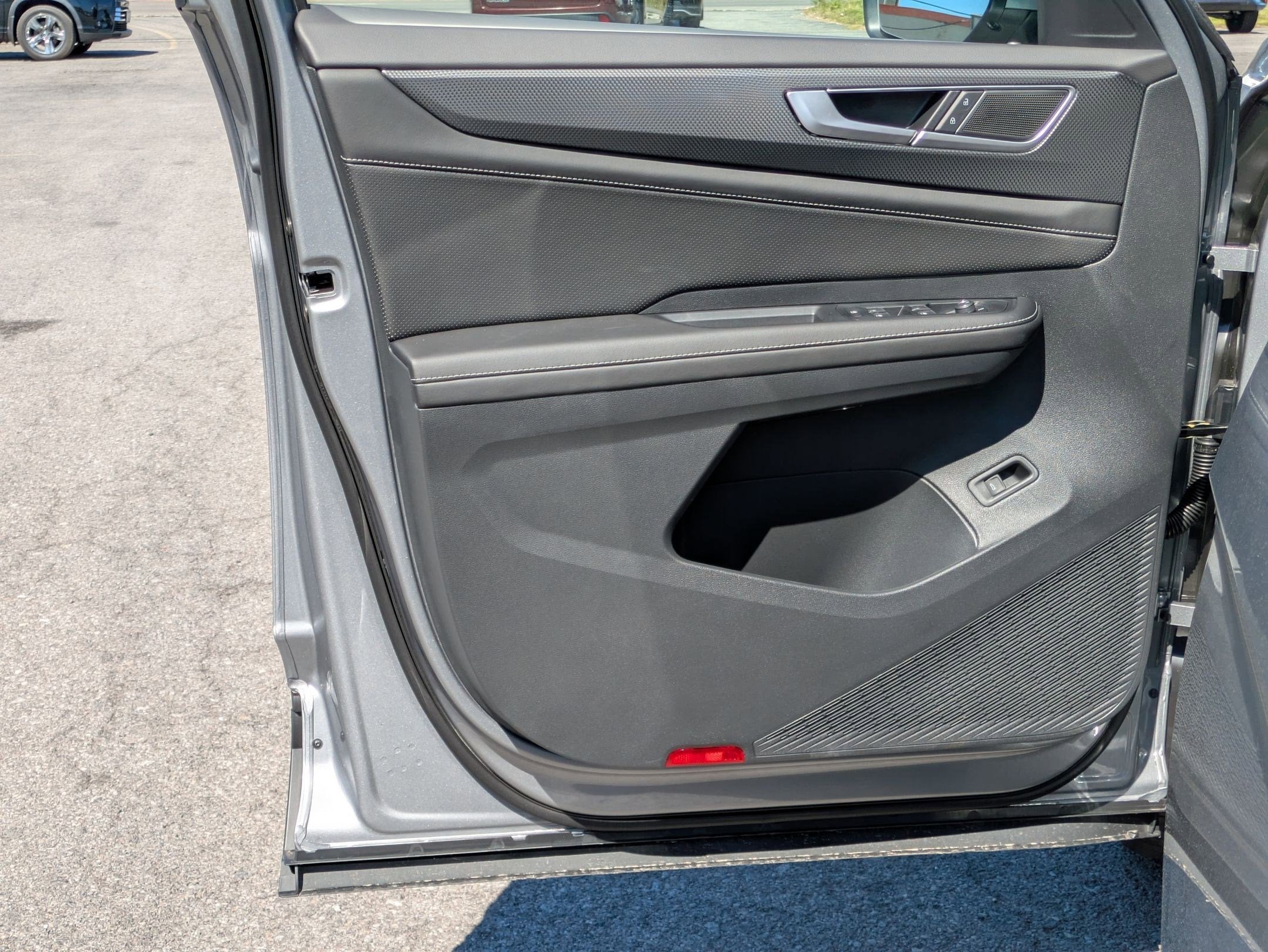 2026 Volkswagen Atlas Cross Sport 2.0T SEL