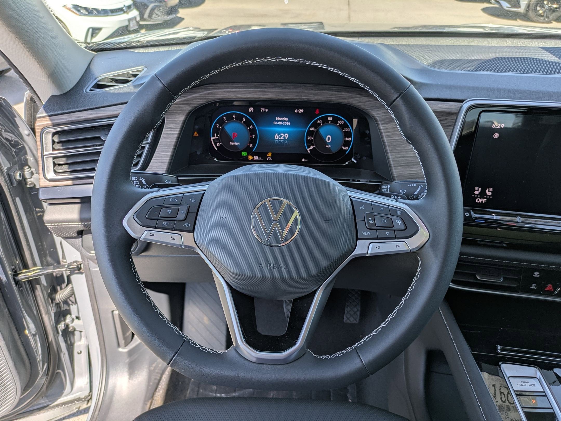 2026 Volkswagen Atlas 2.0T SEL