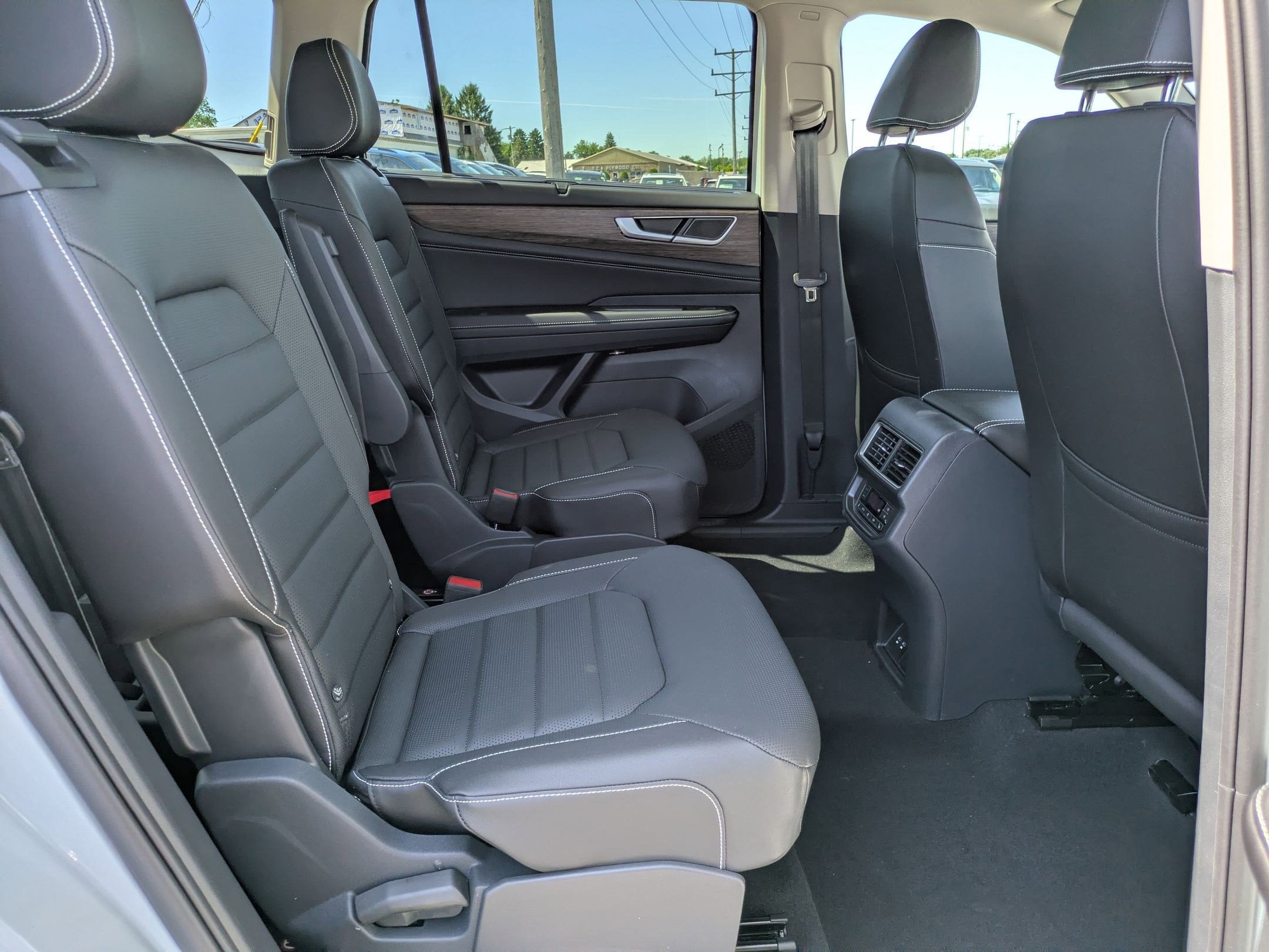 2026 Volkswagen Atlas 2.0T SEL