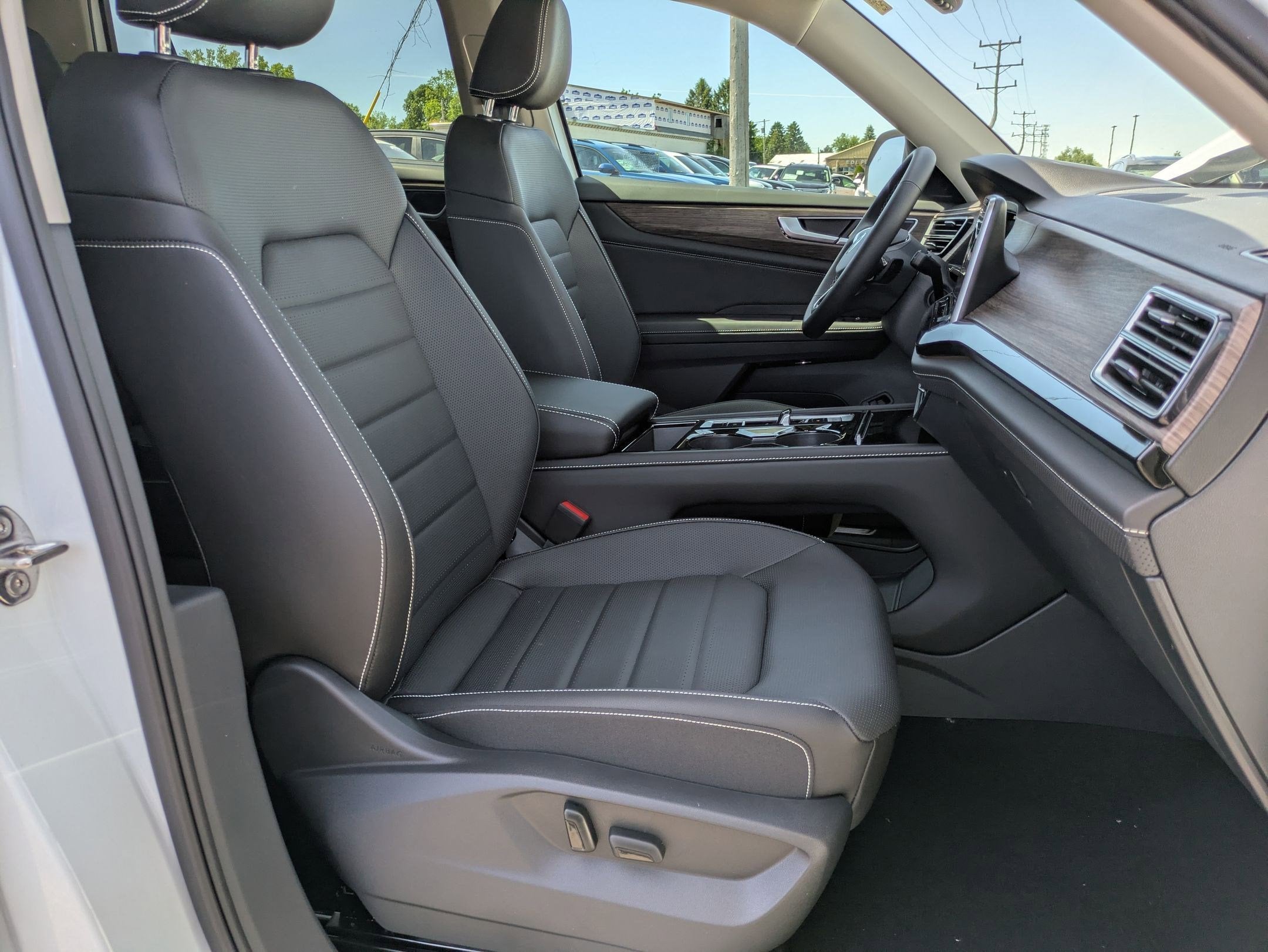 2026 Volkswagen Atlas 2.0T SEL