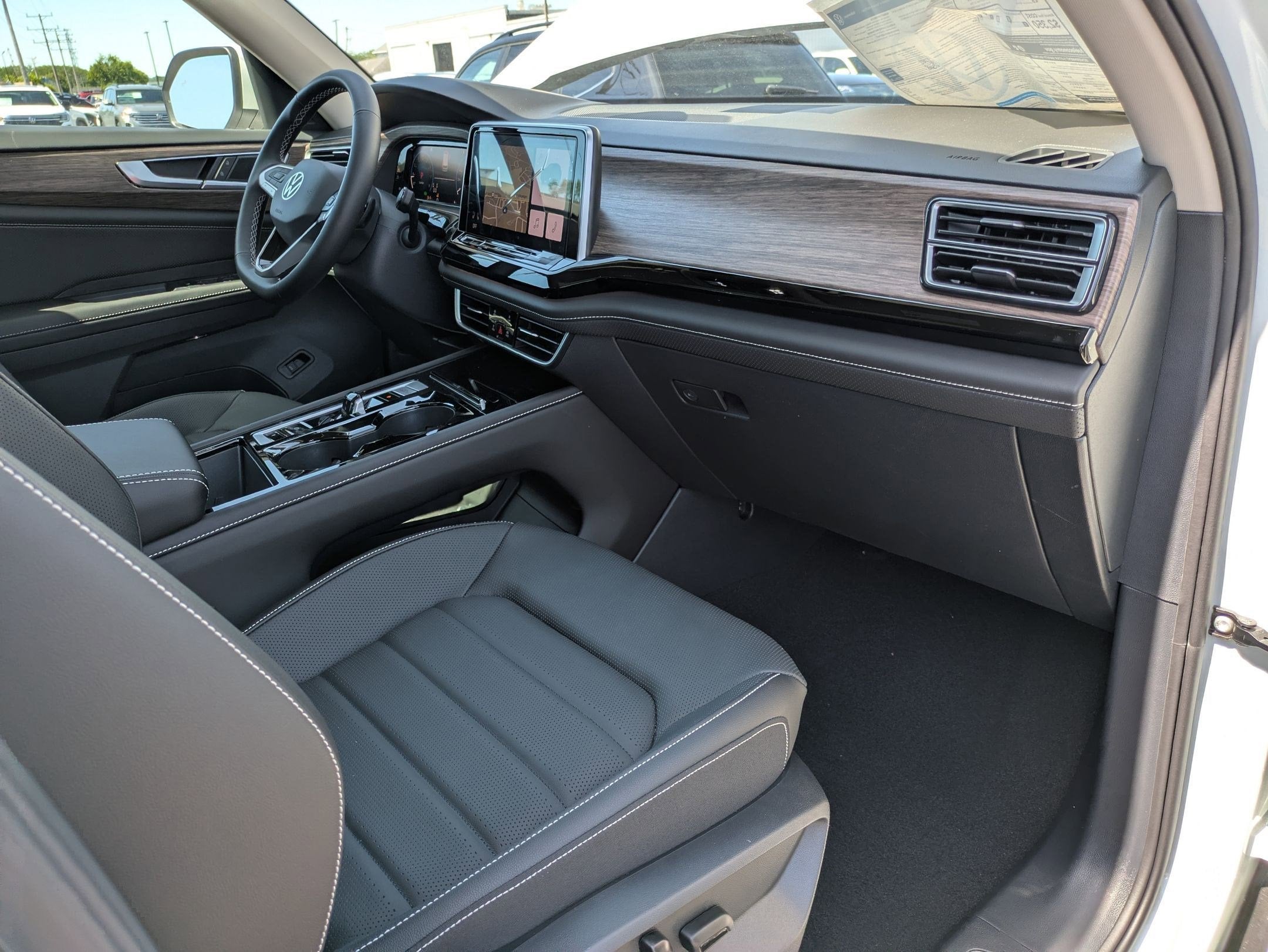 2026 Volkswagen Atlas 2.0T SEL