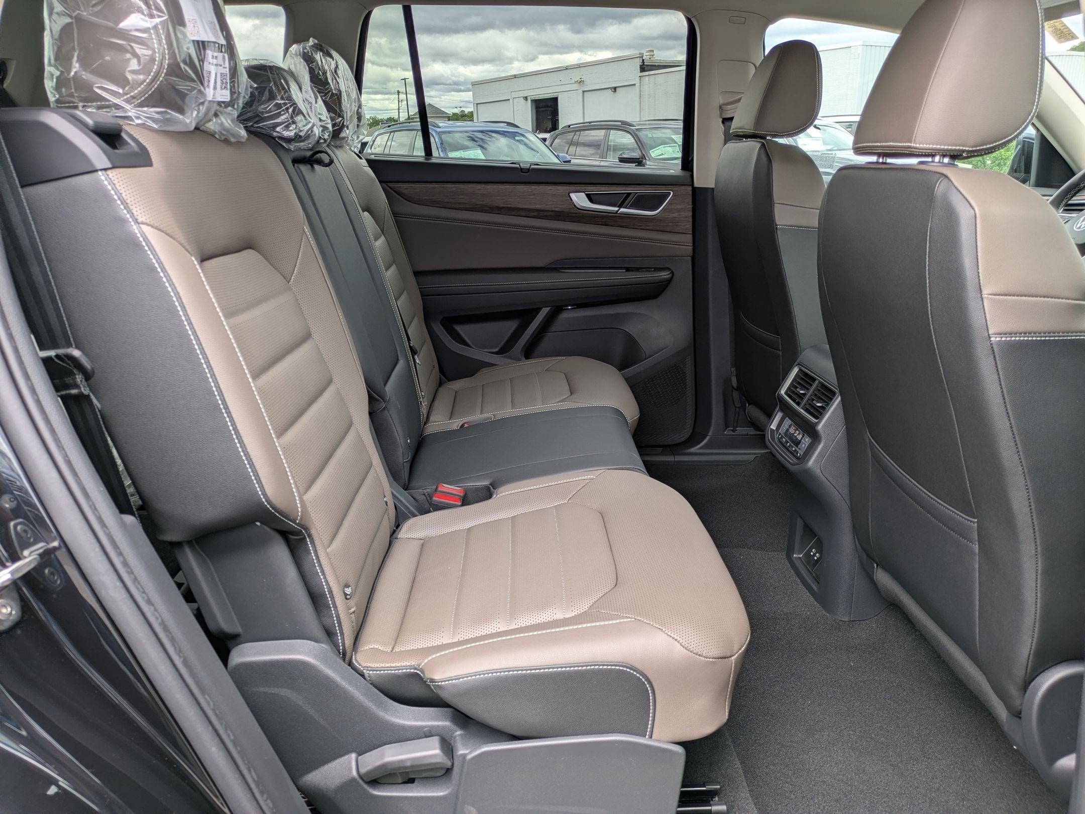 2026 Volkswagen Atlas 2.0T SEL
