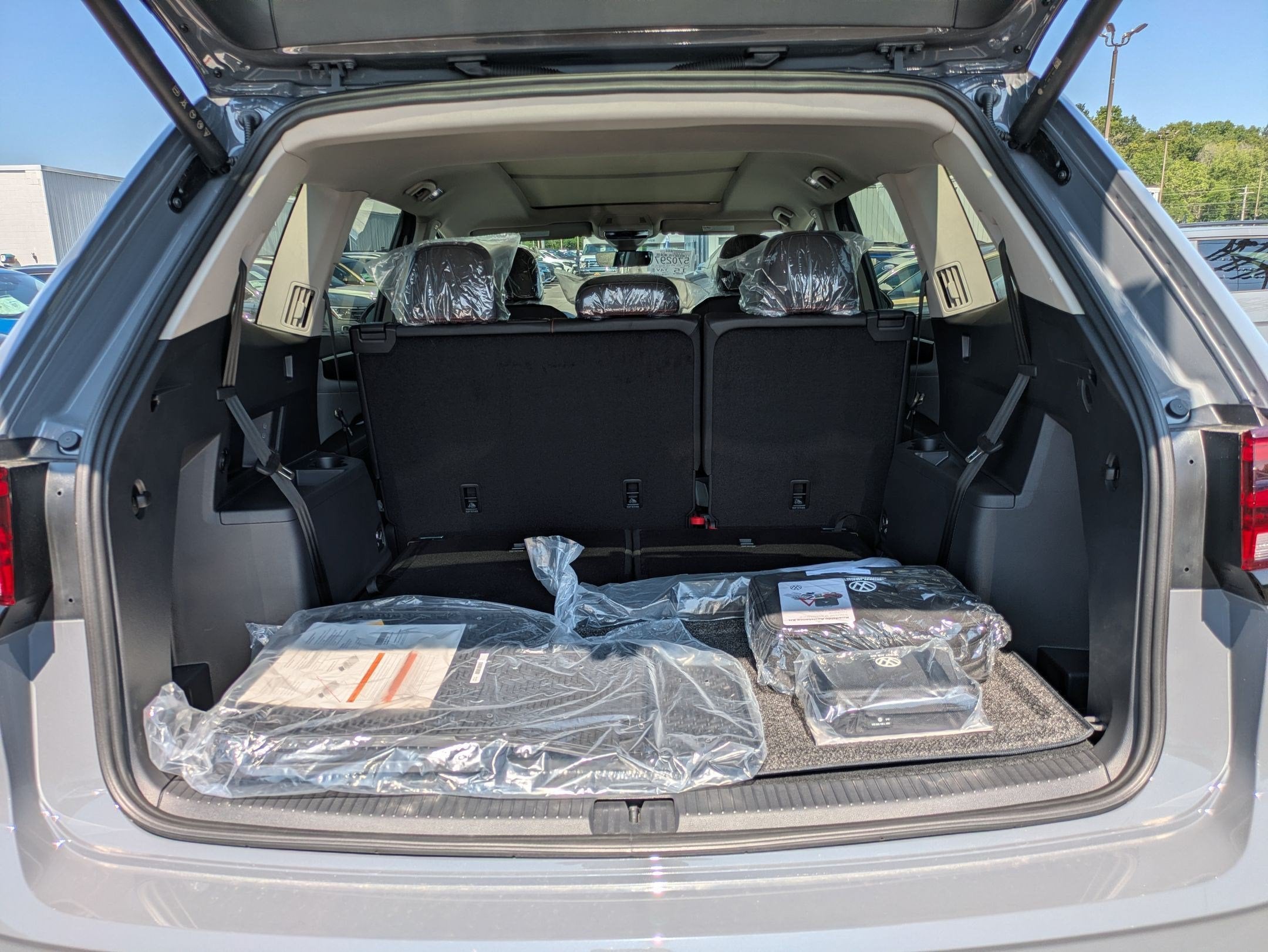 2026 Volkswagen Atlas 2.0T Peak Edition