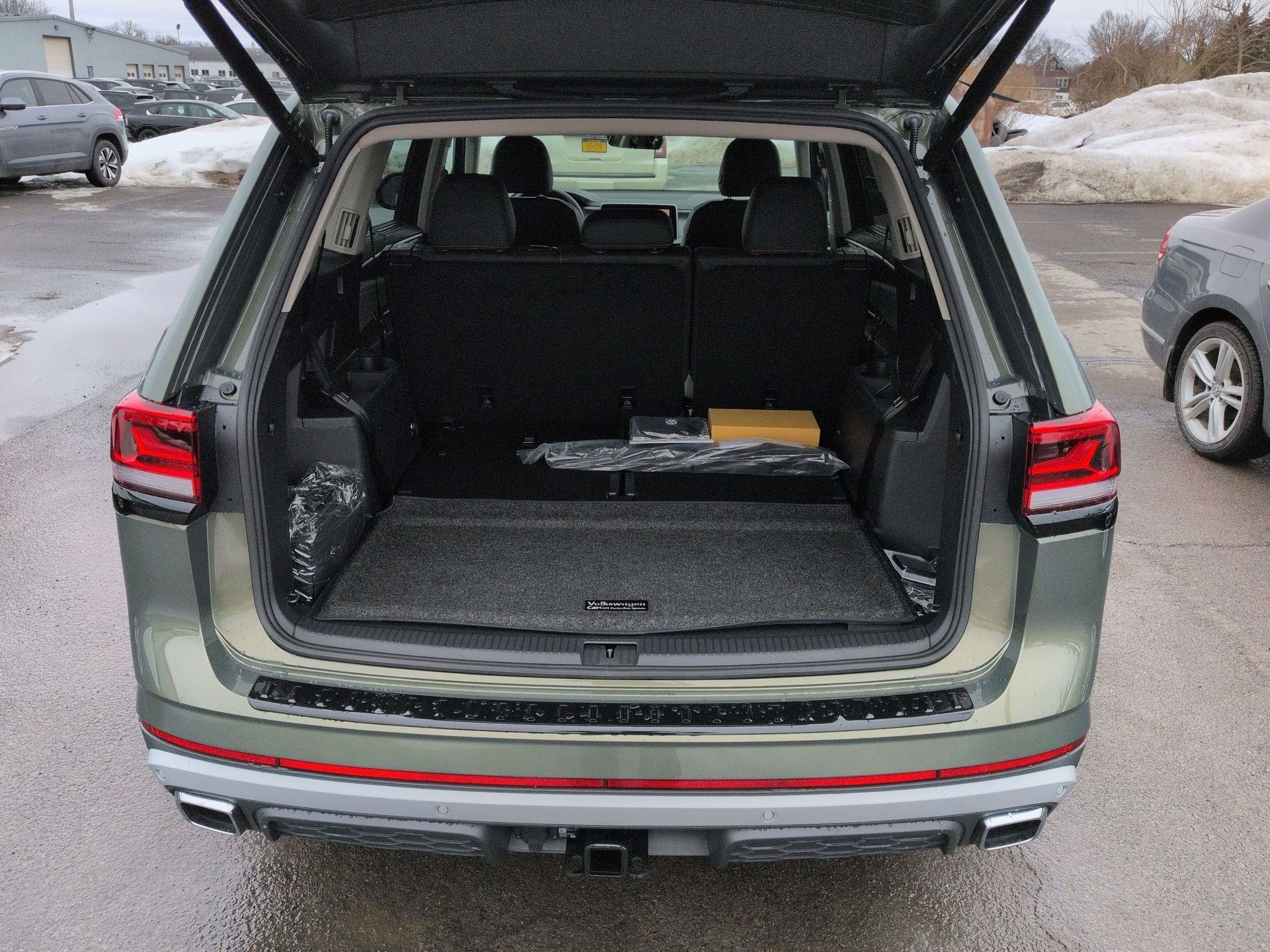 2026 Volkswagen Atlas 2.0T Peak Edition