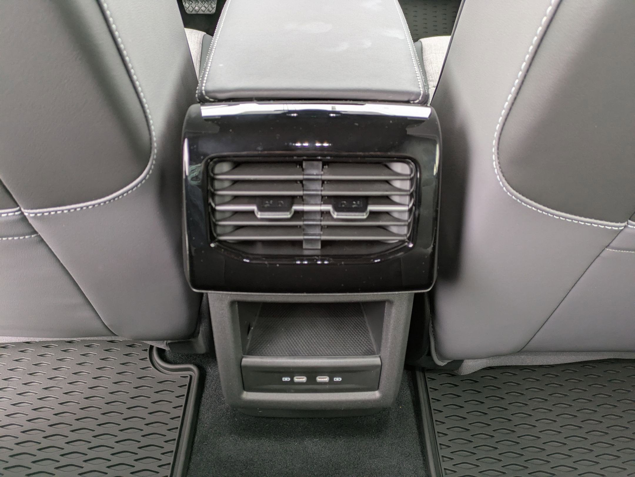 2025 Volkswagen ID.4 Pro