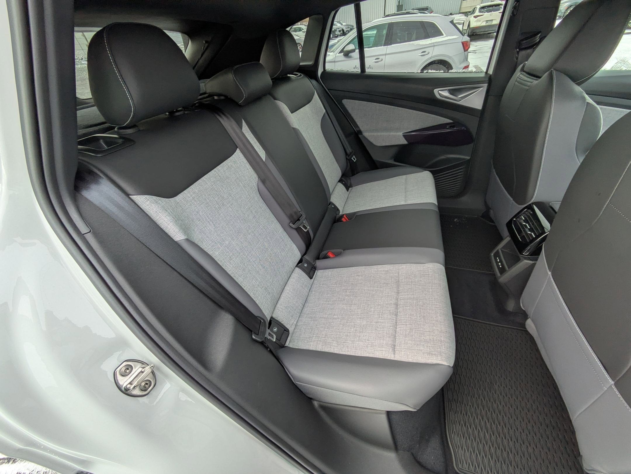 2025 Volkswagen ID.4 Pro