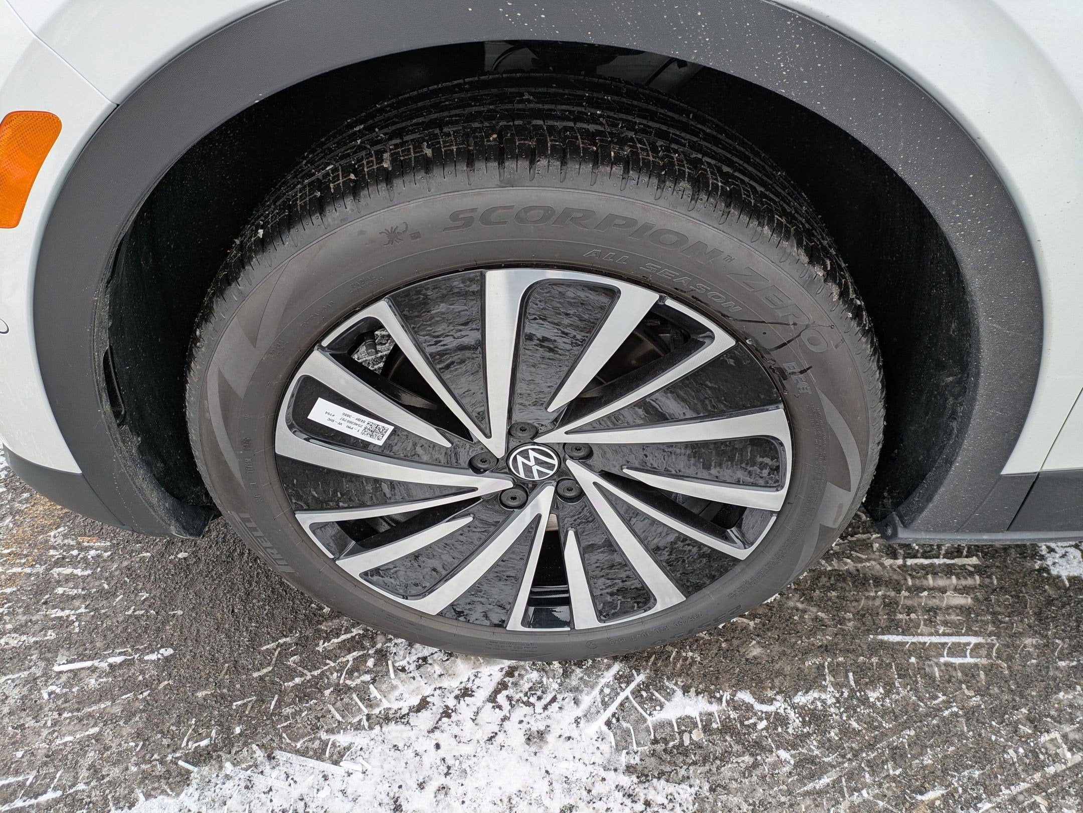 2025 Volkswagen ID.4 Pro