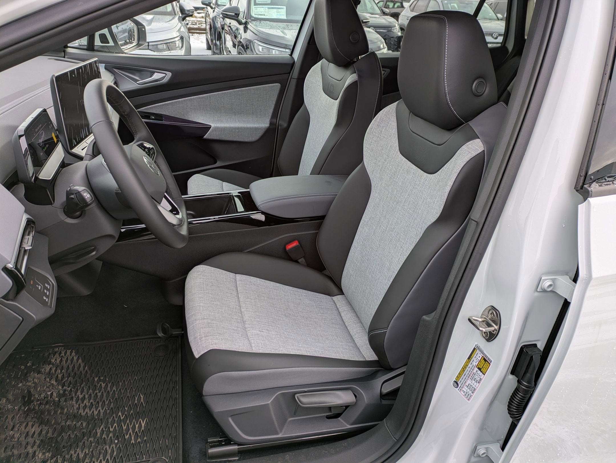 2025 Volkswagen ID.4 Pro