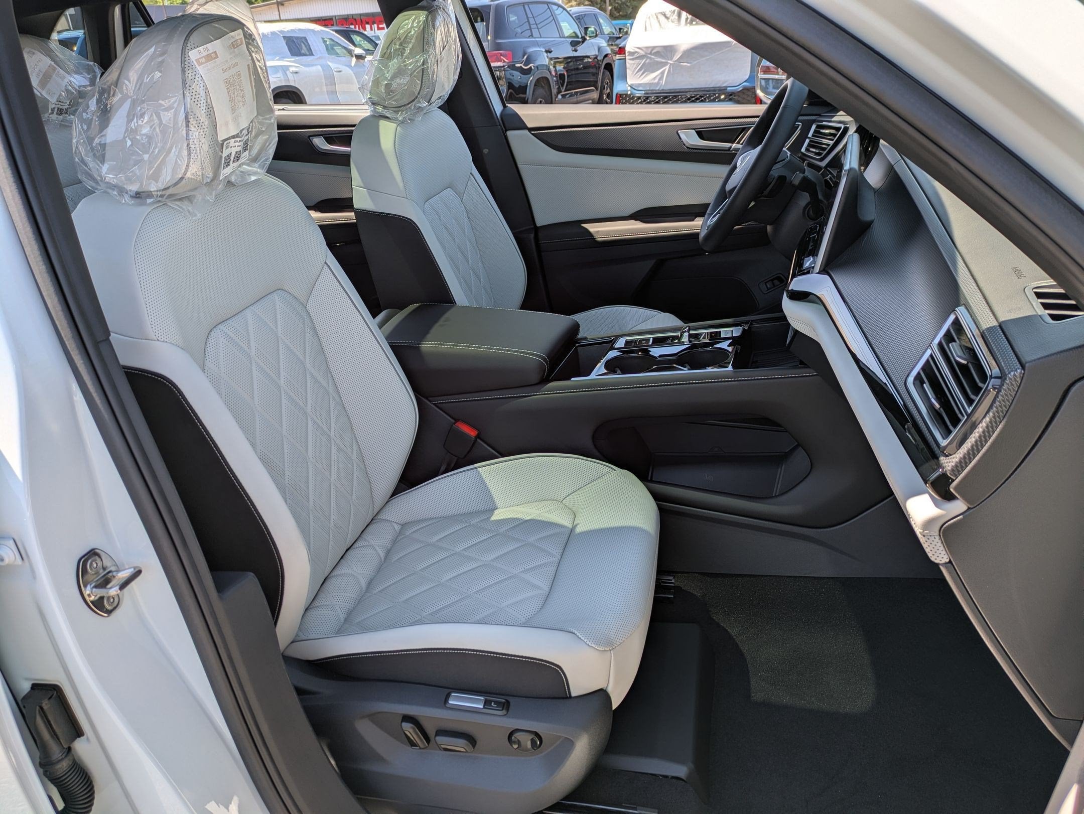 2026 Volkswagen Atlas Cross Sport 2.0T SEL Premium R-Line