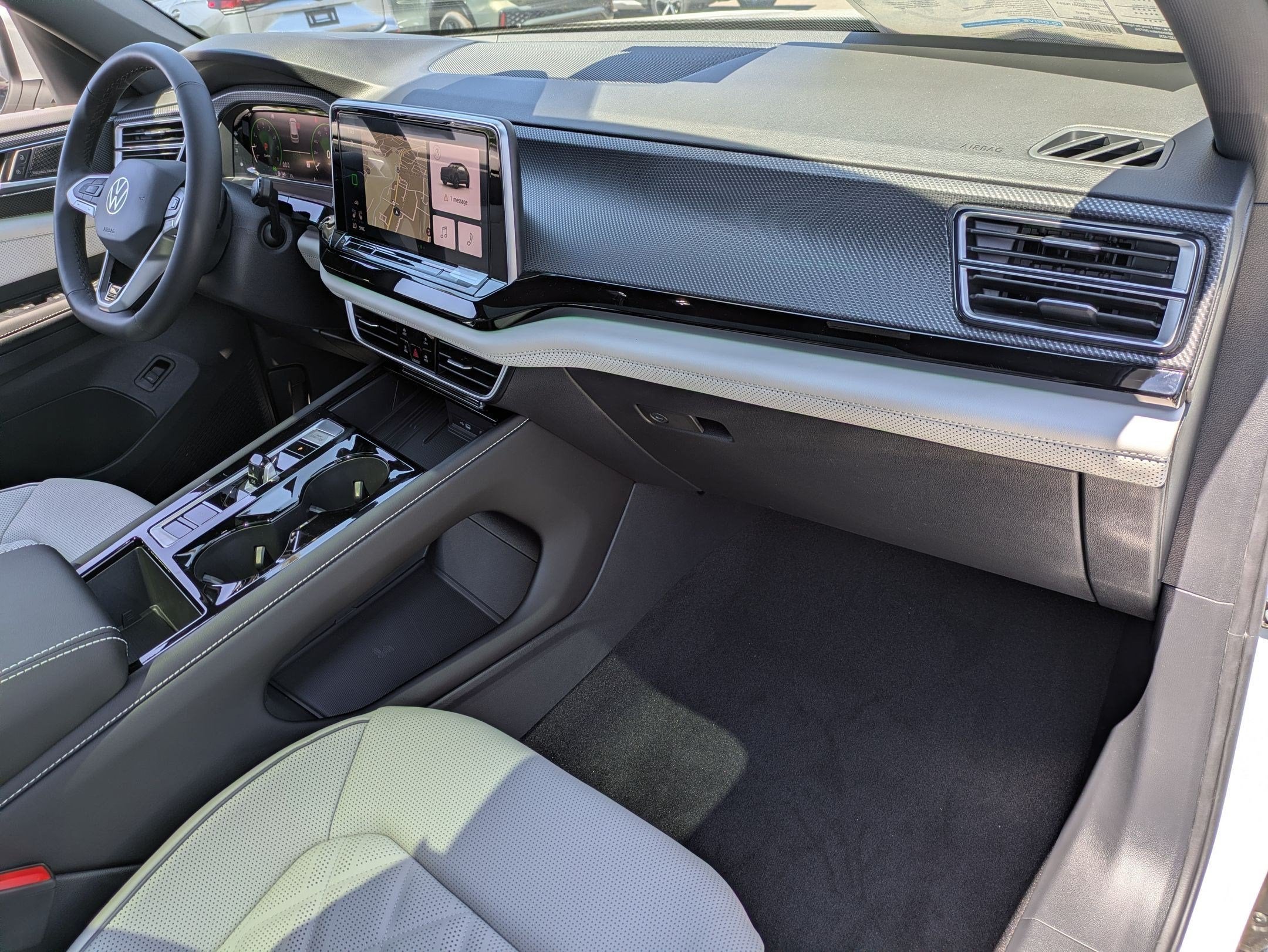 2026 Volkswagen Atlas Cross Sport 2.0T SEL Premium R-Line