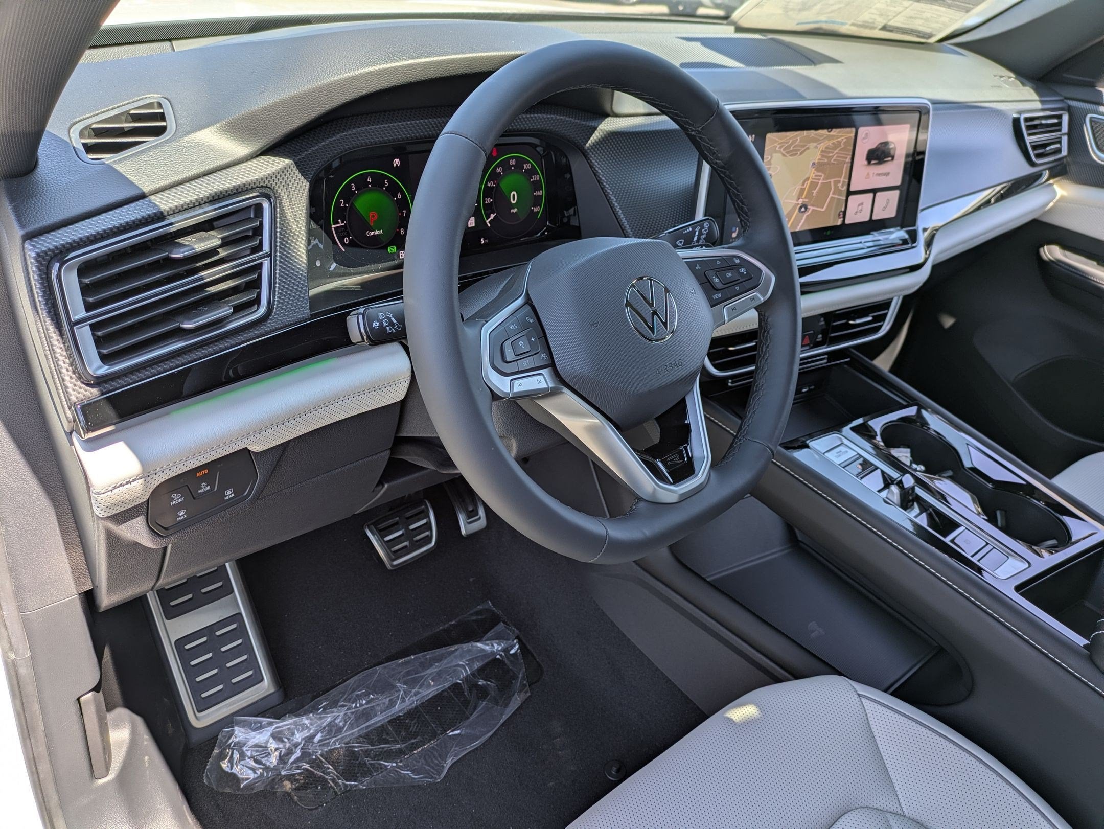 2026 Volkswagen Atlas Cross Sport 2.0T SEL Premium R-Line