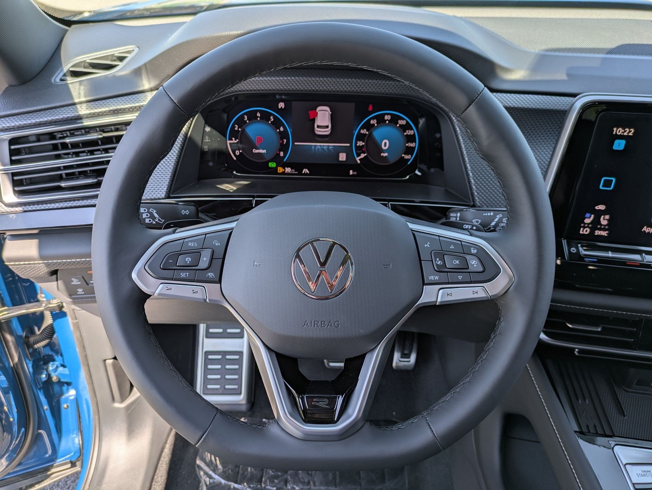 2026 Volkswagen Atlas Cross Sport 2.0T SEL Premium R-Line
