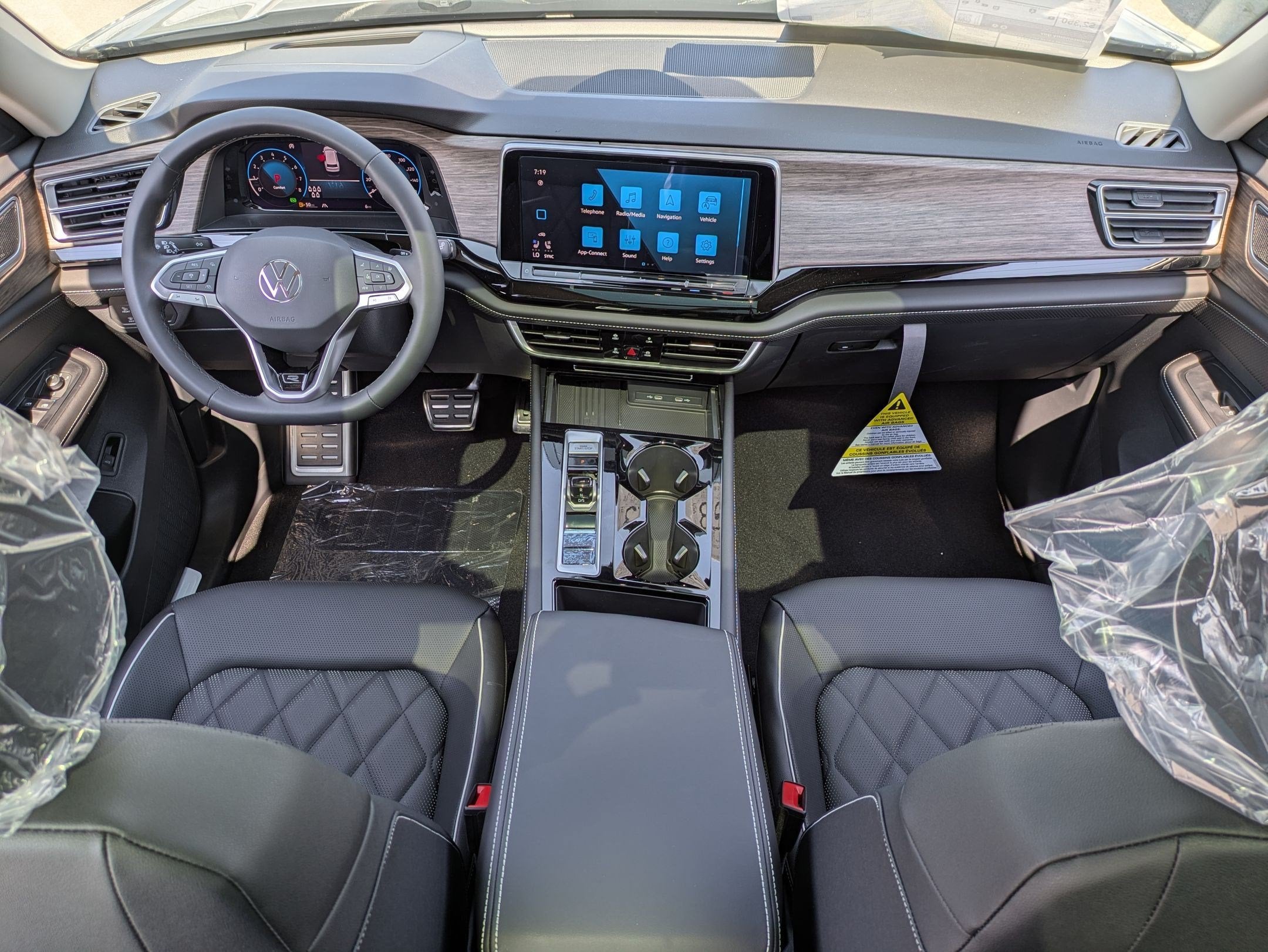 2026 Volkswagen Atlas 2.0T SEL Premium R-Line