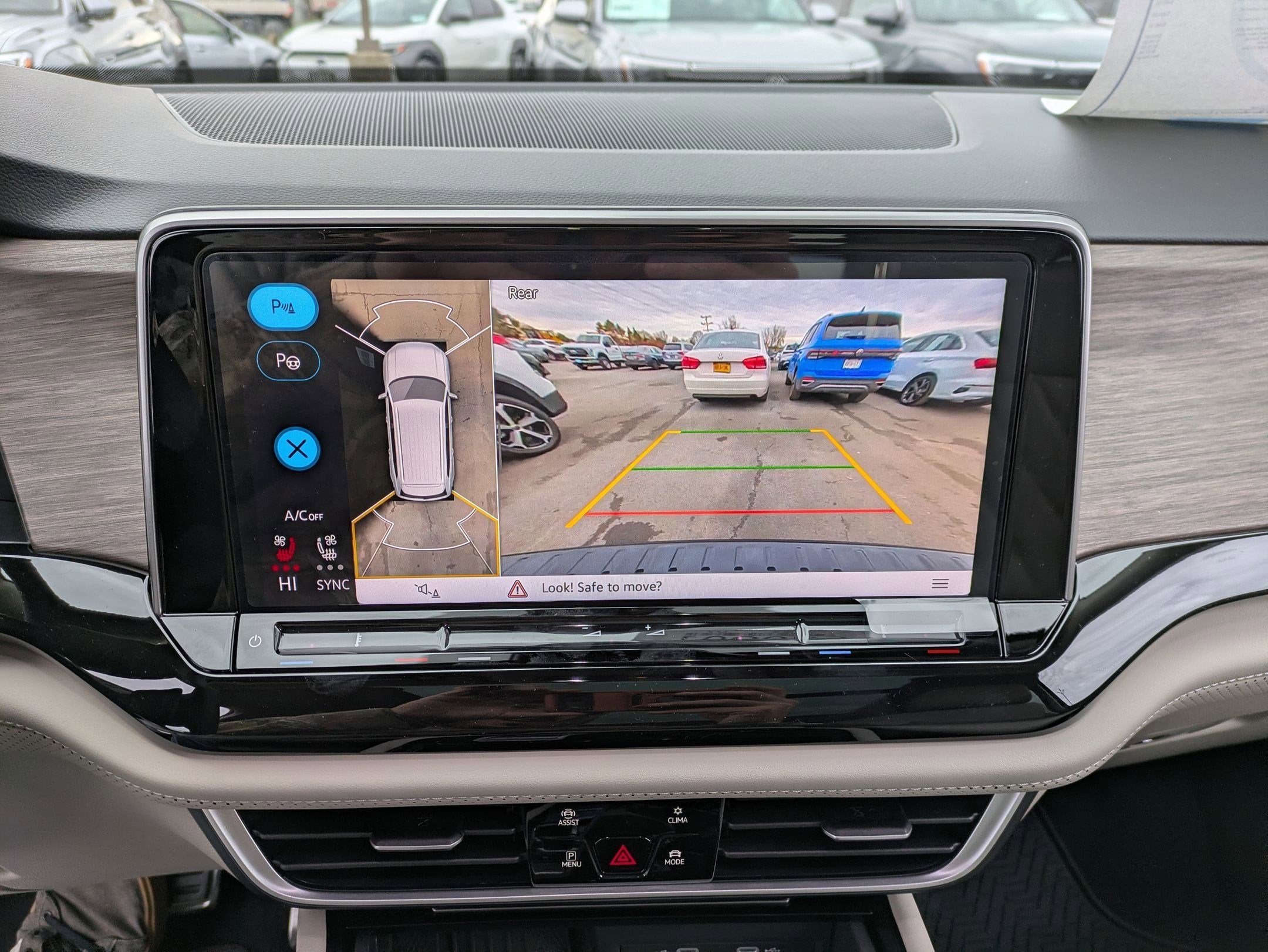 2026 Volkswagen Atlas 2.0T SEL Premium R-Line