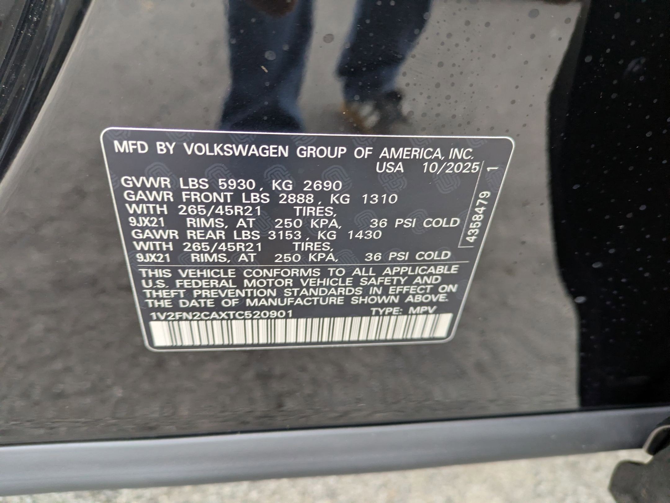 2026 Volkswagen Atlas 2.0T SEL Premium R-Line