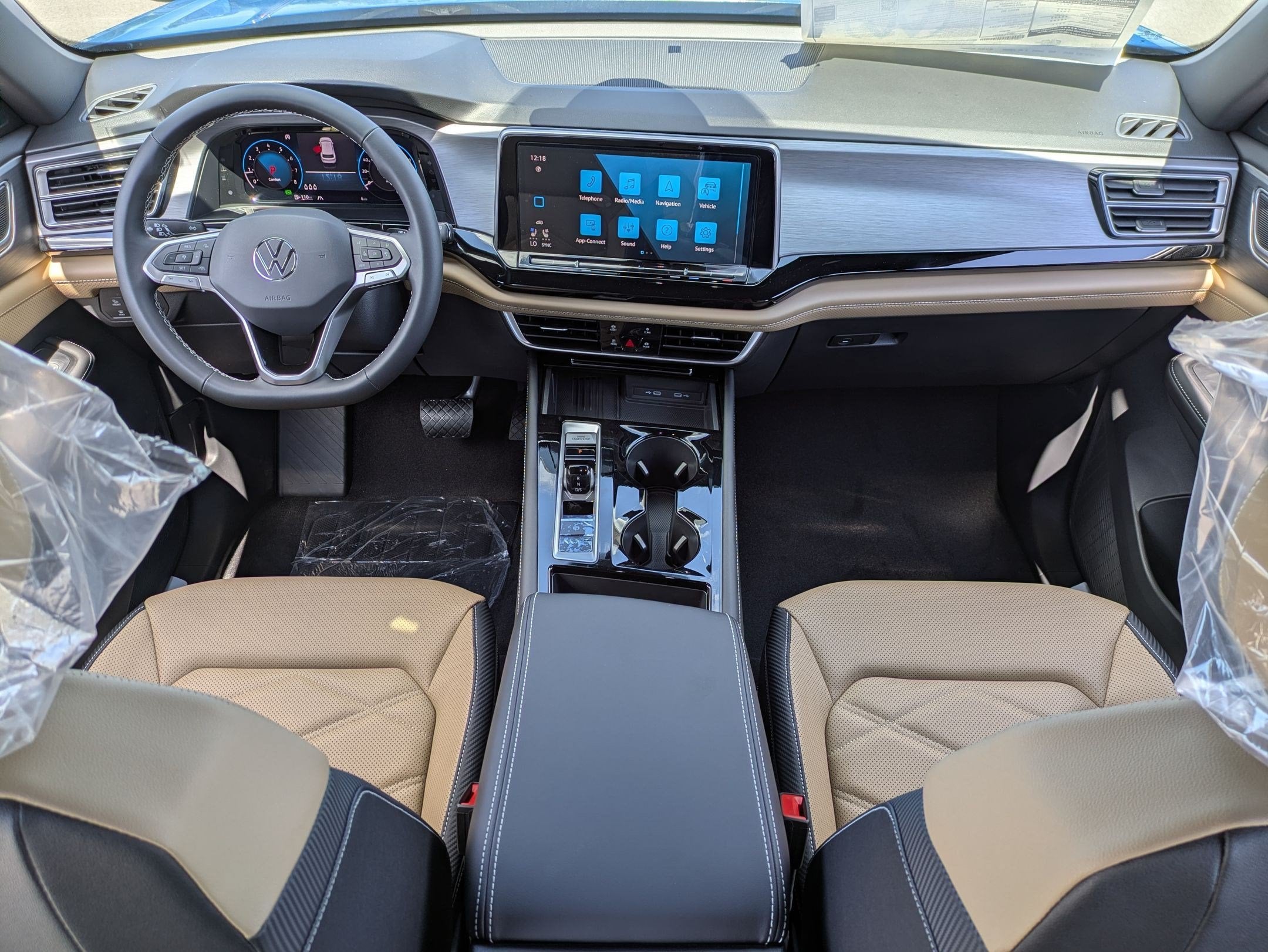2026 Volkswagen Atlas Cross Sport 2.0T SE w/Technology