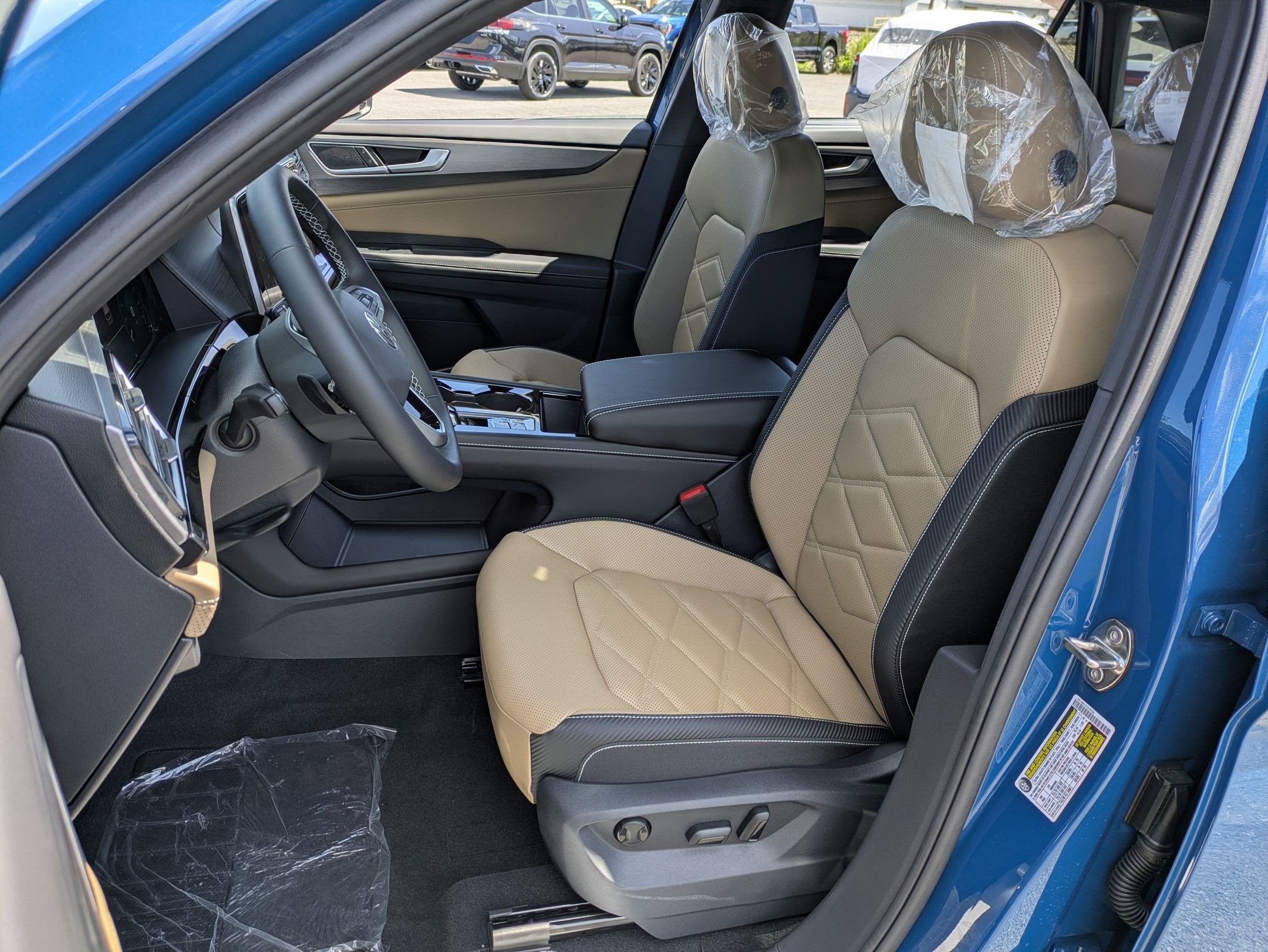 2026 Volkswagen Atlas Cross Sport 2.0T SE w/Technology