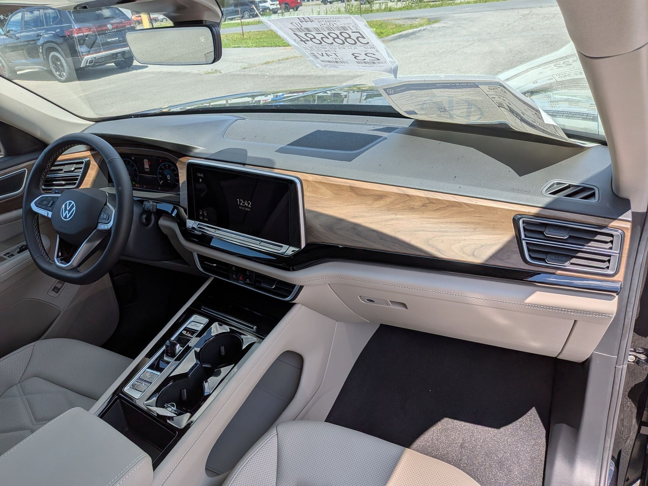 2026 Volkswagen Atlas 2.0T SE w/Technology