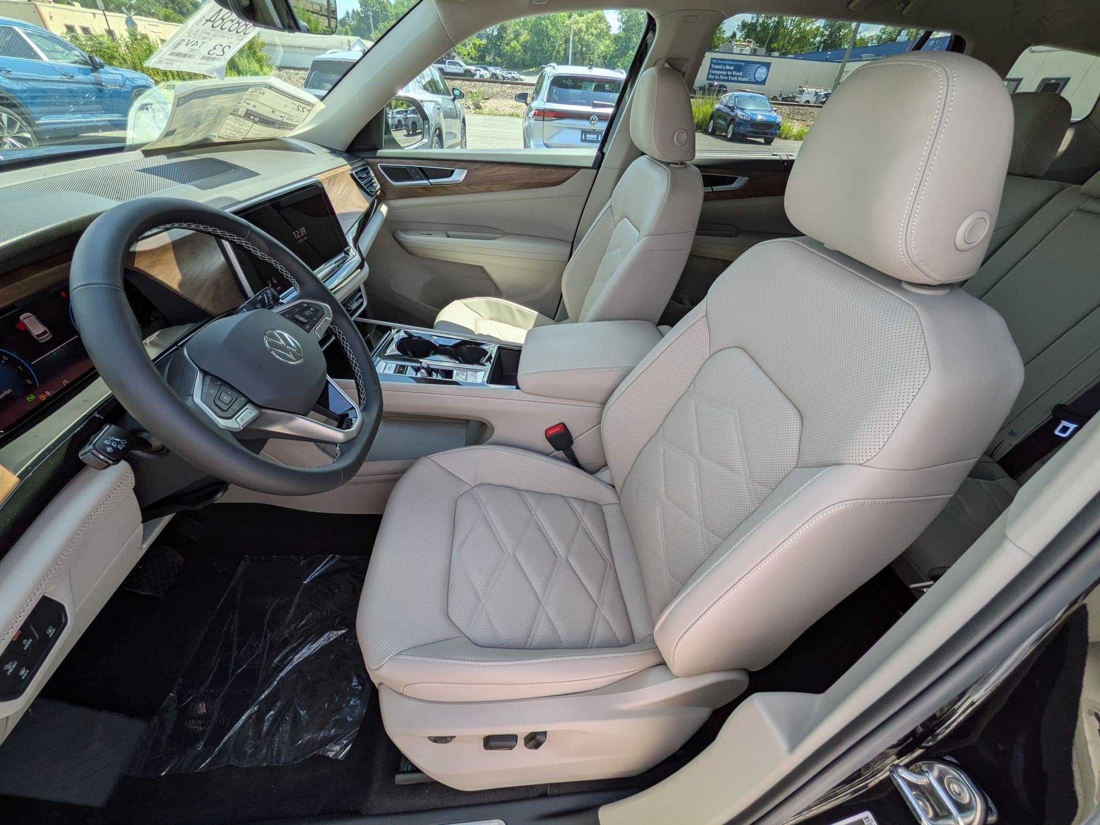 2026 Volkswagen Atlas 2.0T SE w/Technology