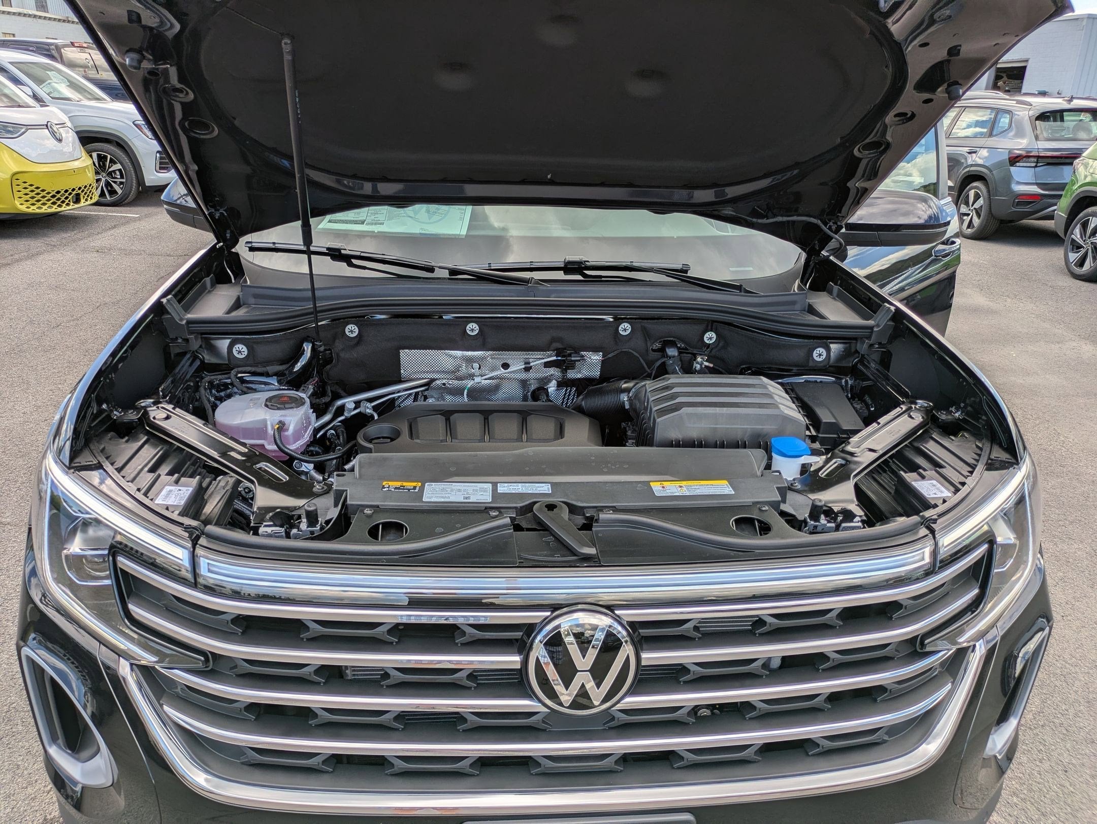2026 Volkswagen Atlas 2.0T SE w/Technology