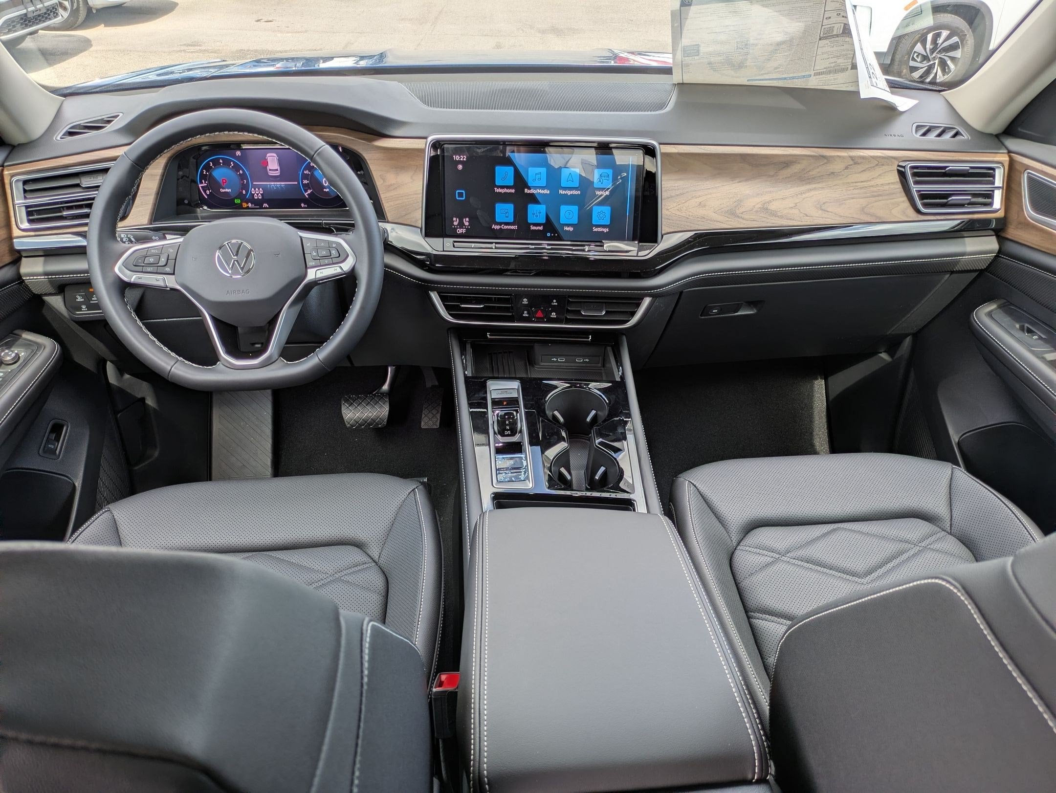 2026 Volkswagen Atlas 2.0T SE w/Technology