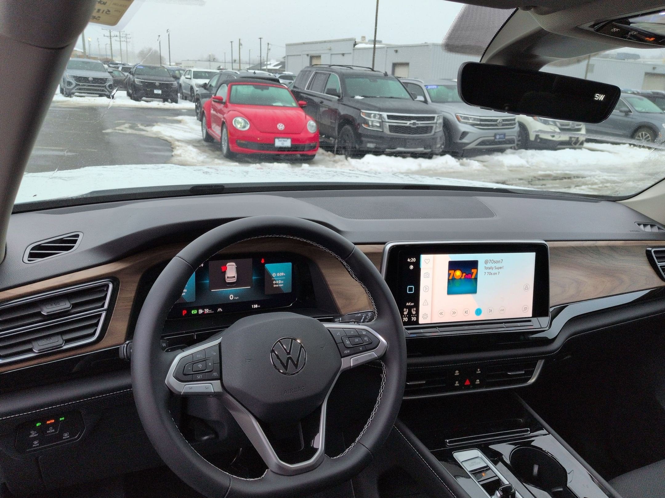 2026 Volkswagen Atlas 2.0T SE w/Technology