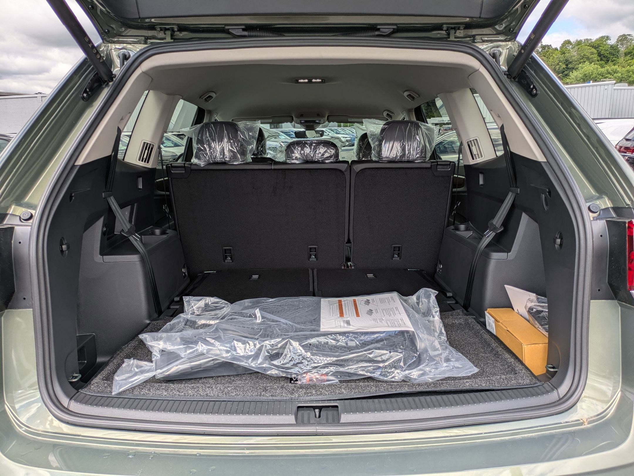 2026 Volkswagen Atlas 2.0T SE w/Technology