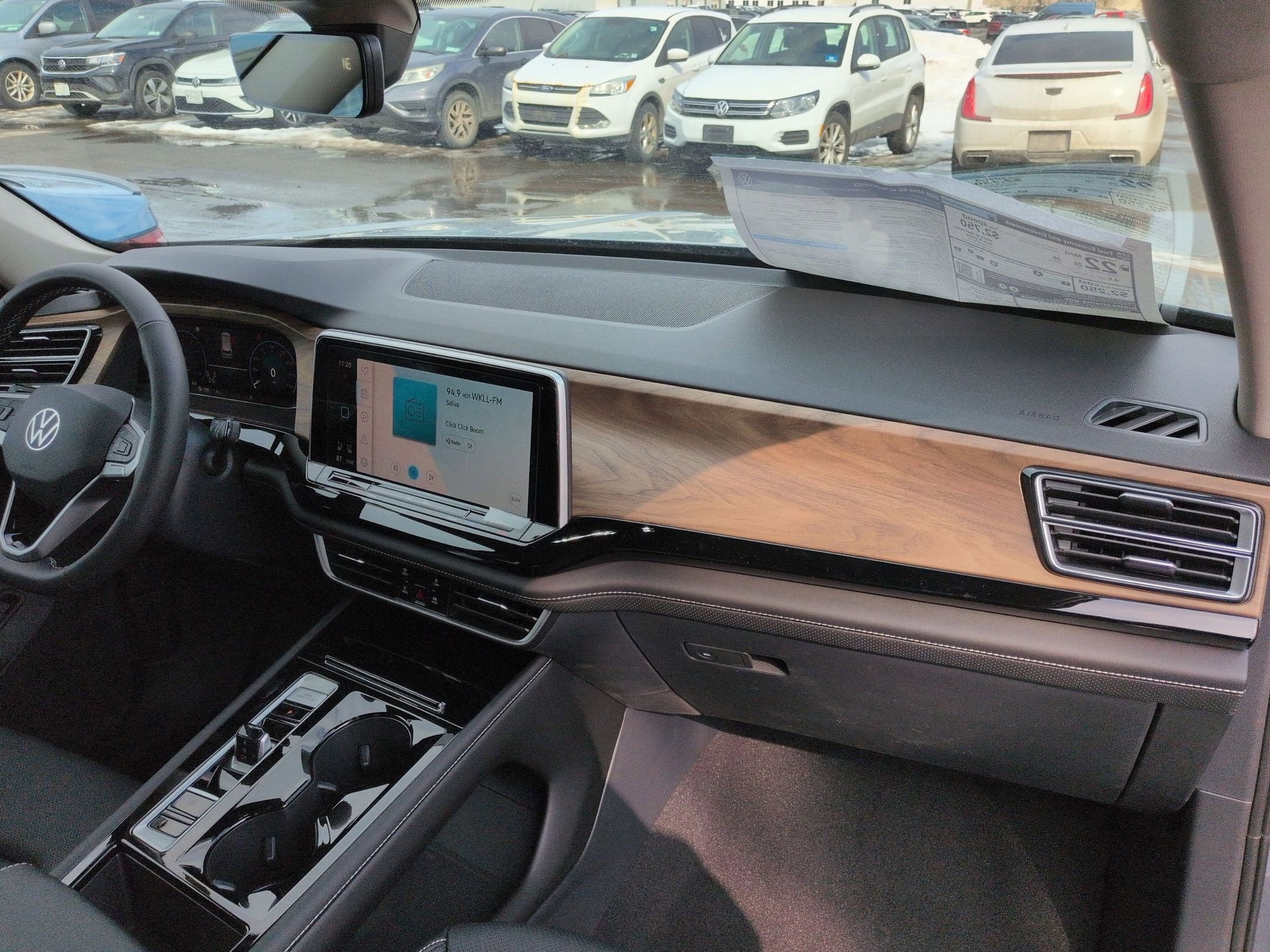 2026 Volkswagen Atlas 2.0T SE w/Technology