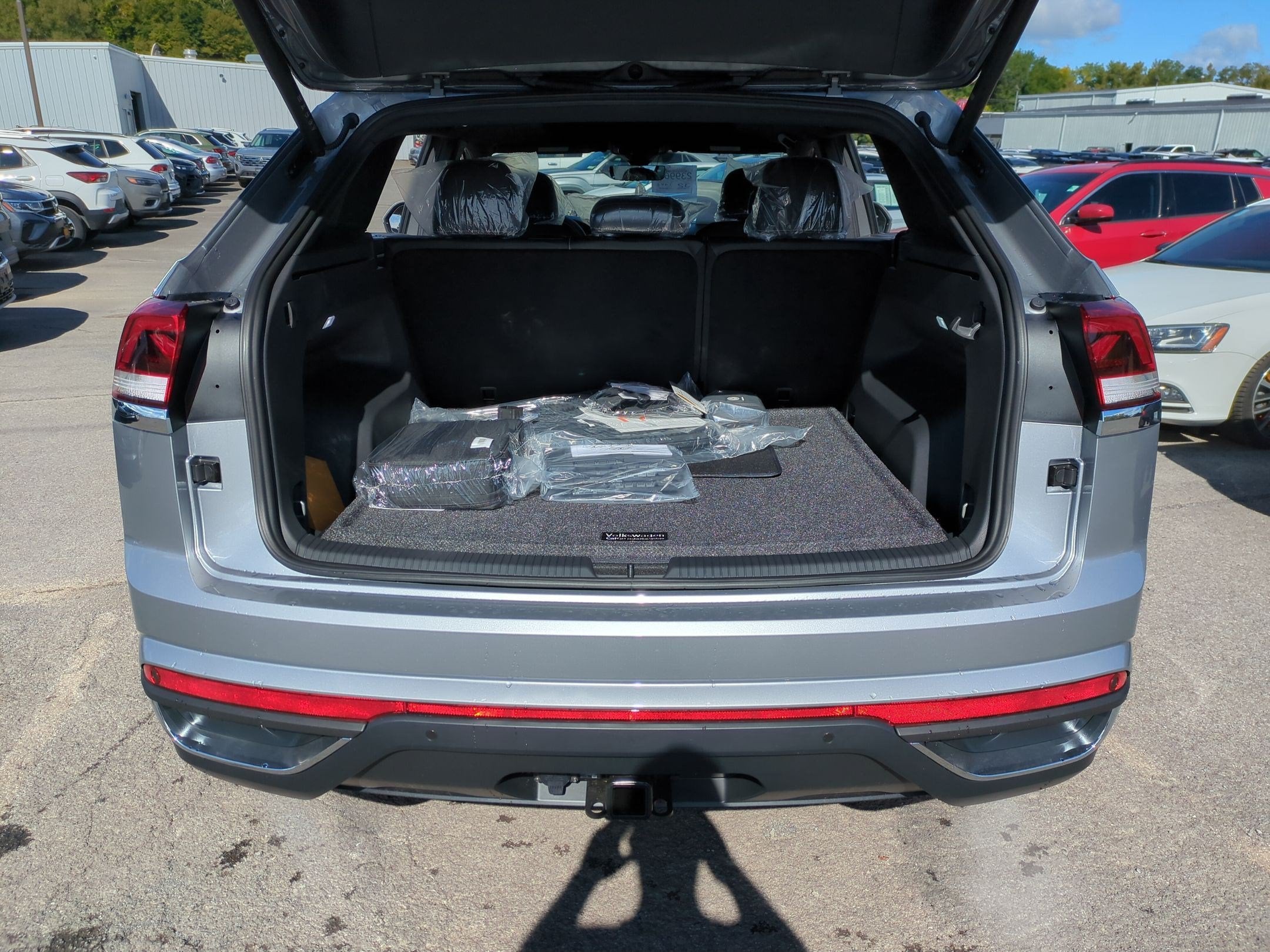 2026 Volkswagen Atlas Cross Sport SE w/Technology