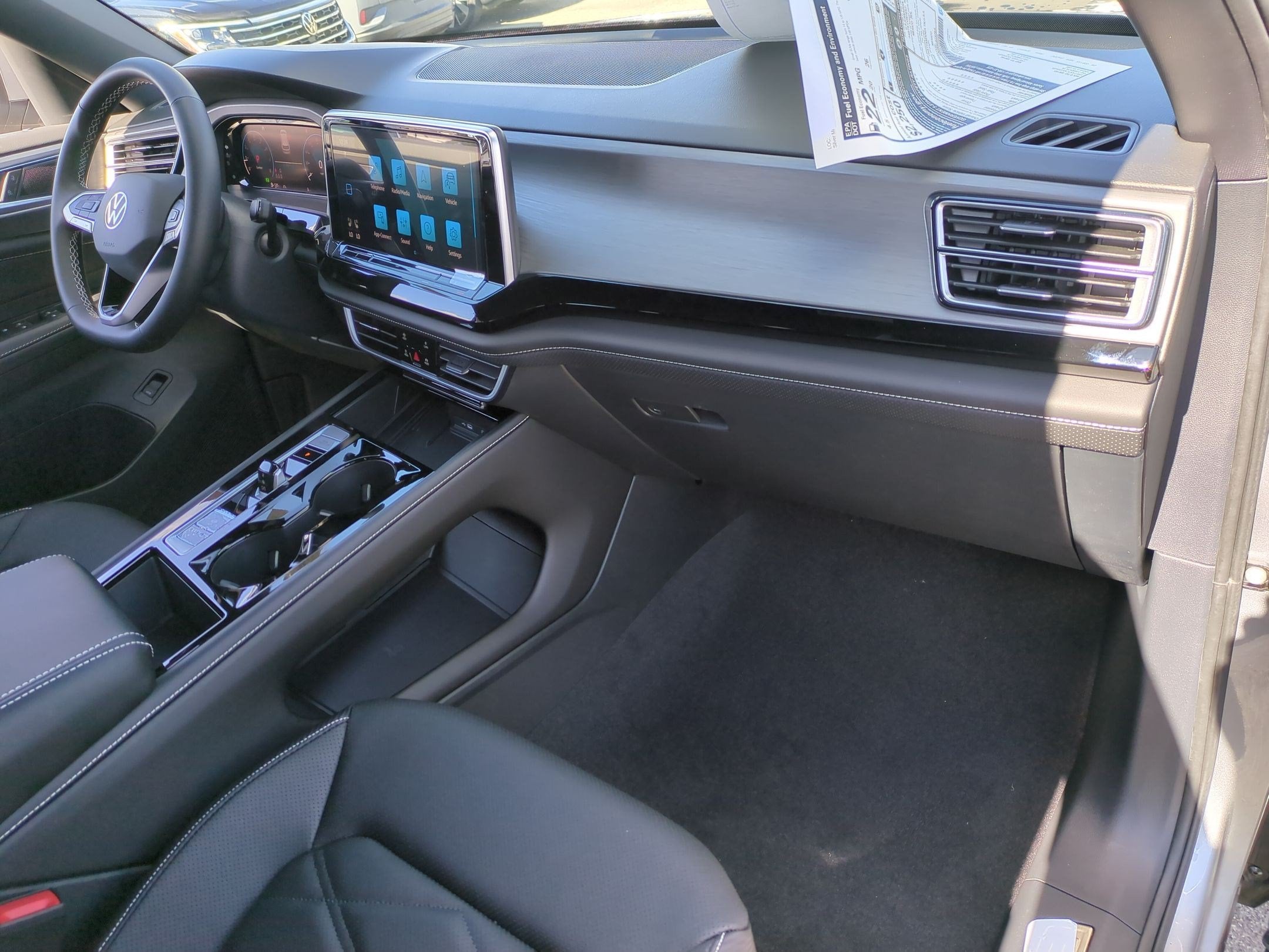 2026 Volkswagen Atlas Cross Sport SE w/Technology