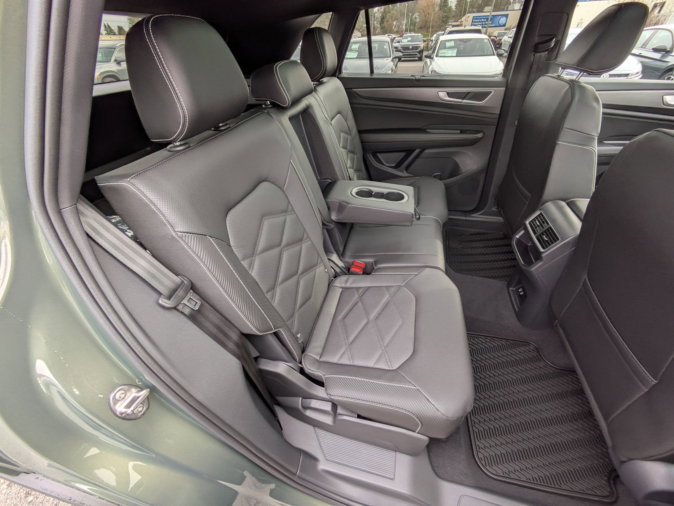 2026 Volkswagen Atlas Cross Sport 2.0T SE w/Technology