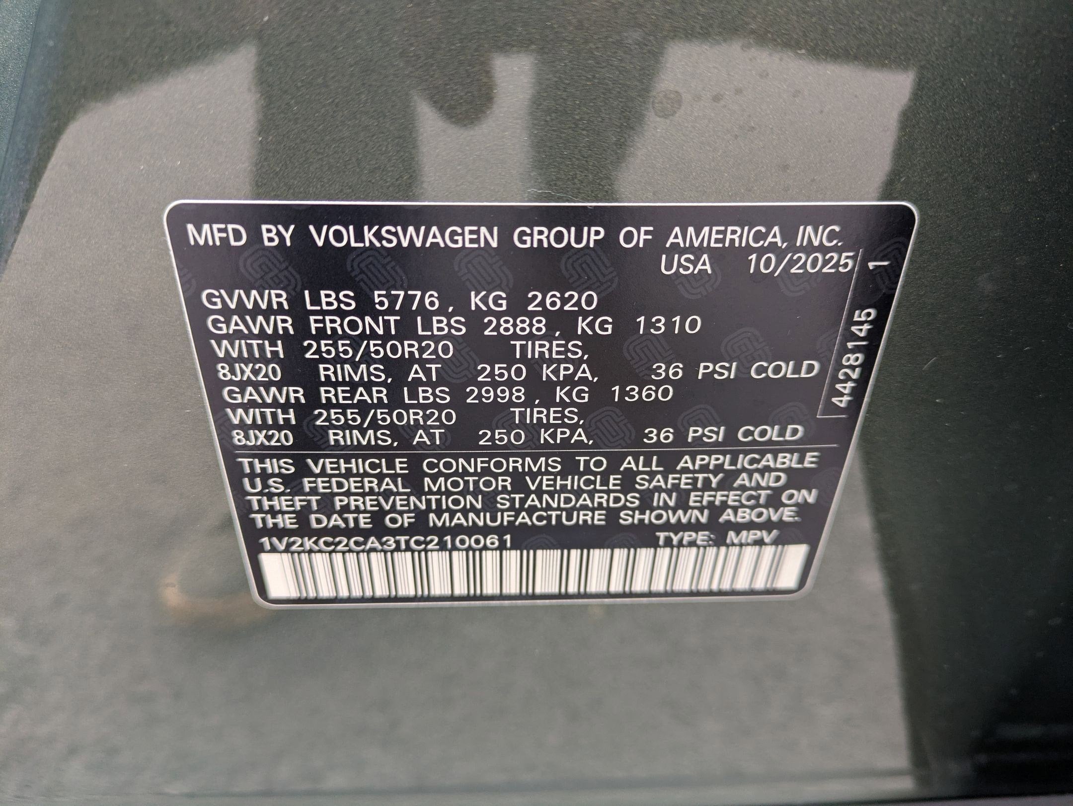 2026 Volkswagen Atlas Cross Sport 2.0T SE w/Technology