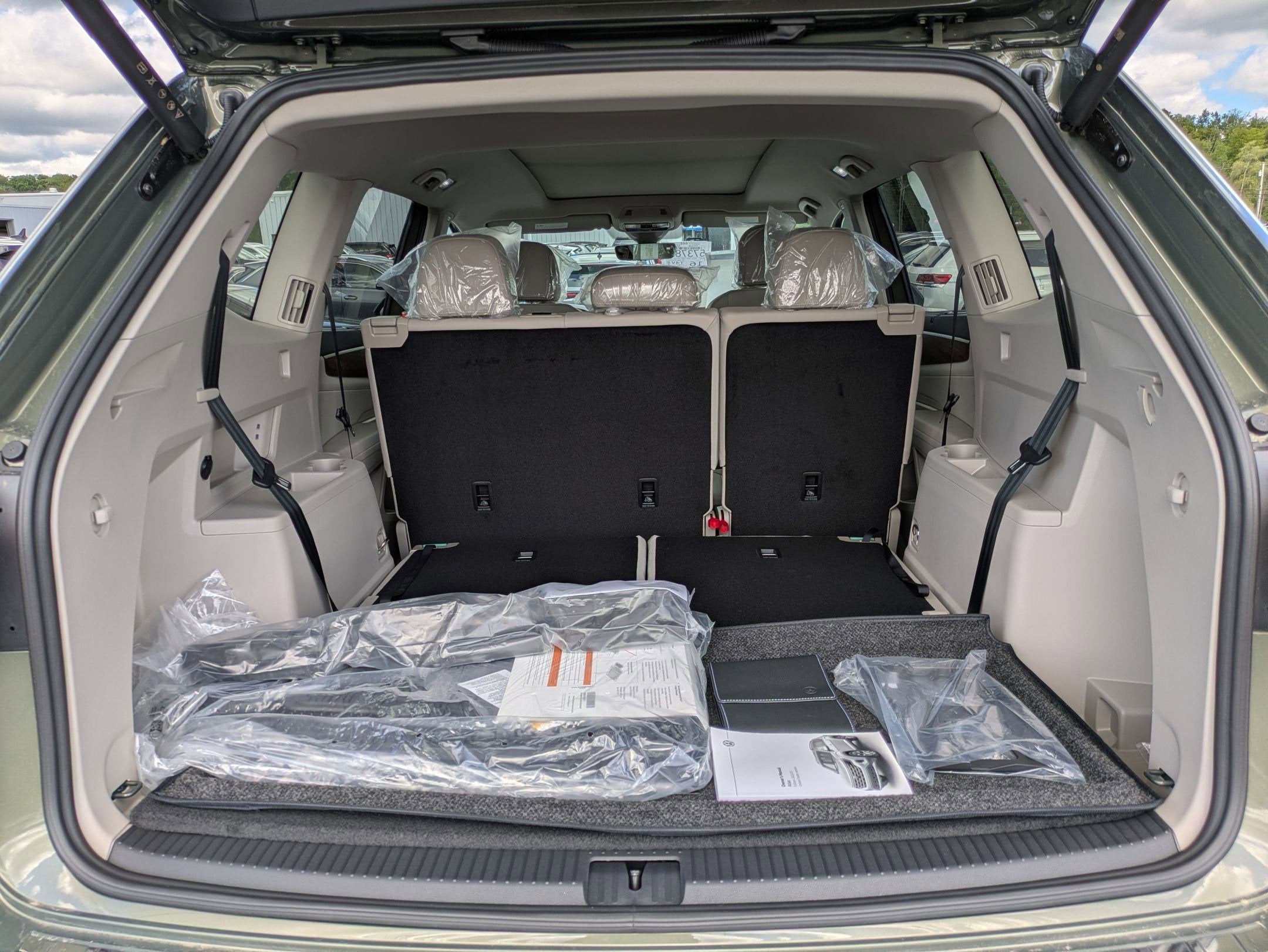 2026 Volkswagen Atlas 2.0T SE w/Technology