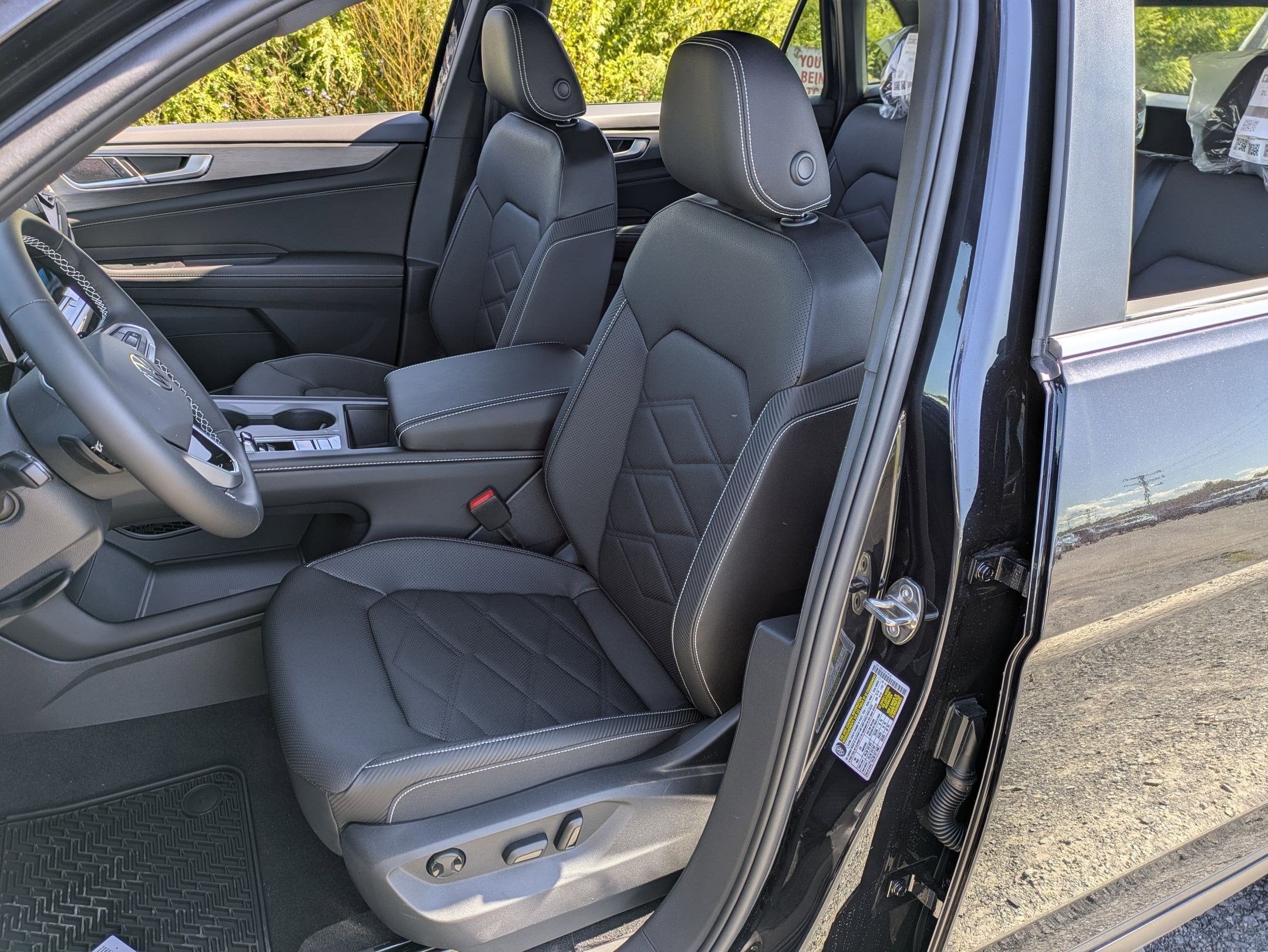 2026 Volkswagen Atlas Cross Sport 2.0T SE