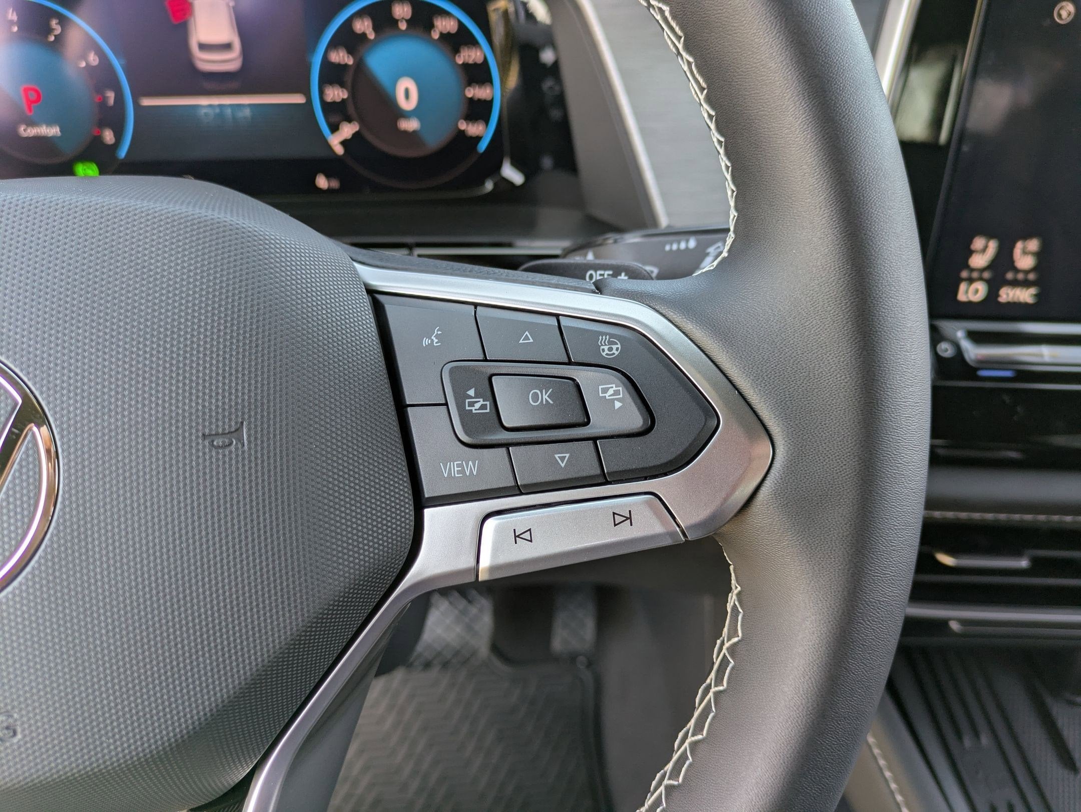 2026 Volkswagen Atlas Cross Sport 2.0T SE